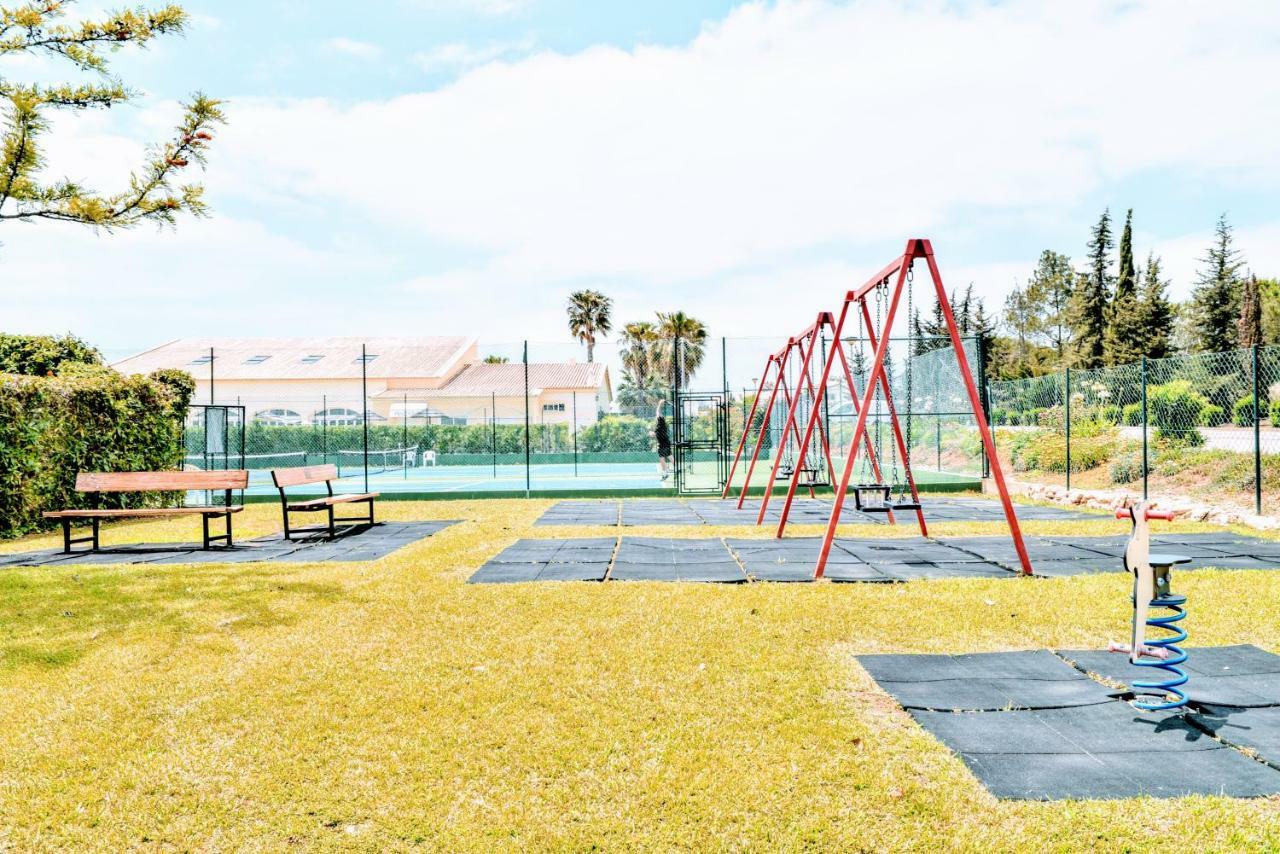 Cool Country Club Apt Portimao Apartment Exterior photo